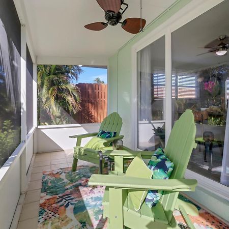 Little Beach House W/ Pool&Spa - 5 Minutes To Vanderbilt Beach Napoli Bagian luar foto