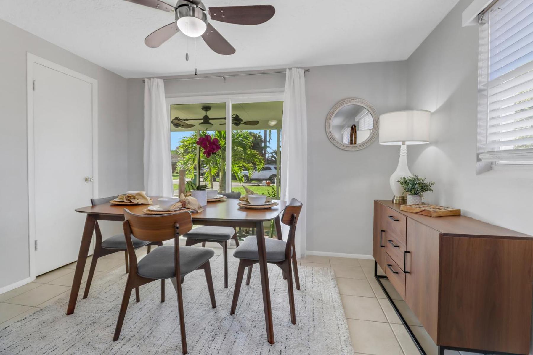 Little Beach House W/ Pool&Spa - 5 Minutes To Vanderbilt Beach Napoli Bagian luar foto